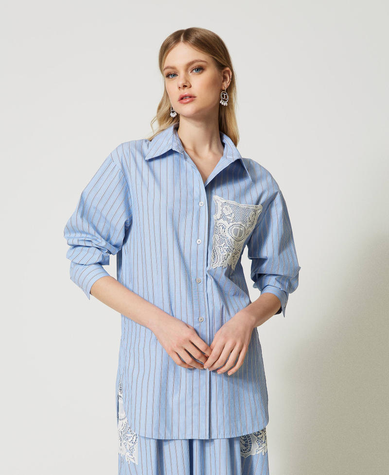 Camisa de popelina de rayas con bordado Rayas Azul / Blanco «Nieve» Mujer 231TP2150-01