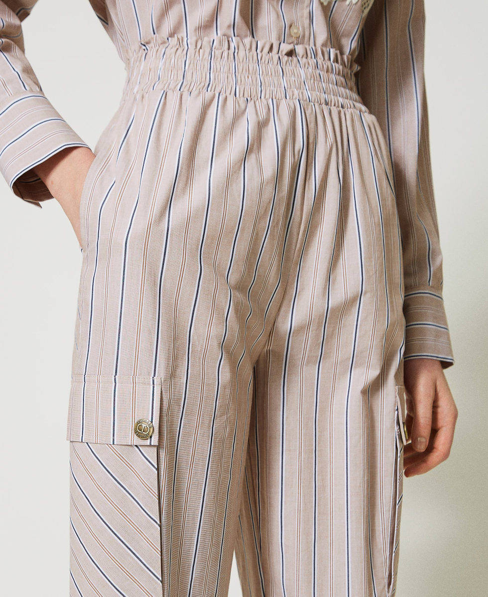 Pantalon cargo en popeline ray&eacute;e Ray&eacute; Brown Sugar/Blanc &laquo;&nbsp;Neige&nbsp;&raquo; Femme 231TP2156_10395_05