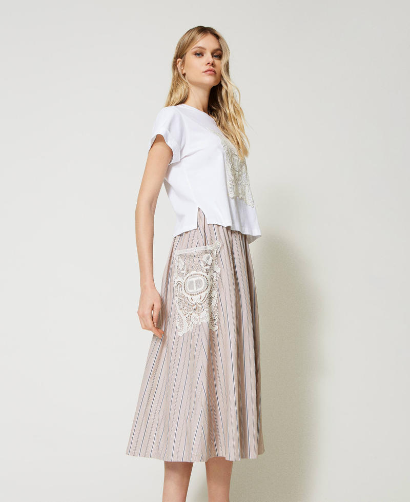 Юбка из поплина в полоску с вышивкой Полосатый Коричневый Сахар / Белый "Снег" женщина 231TP2157_10395_02