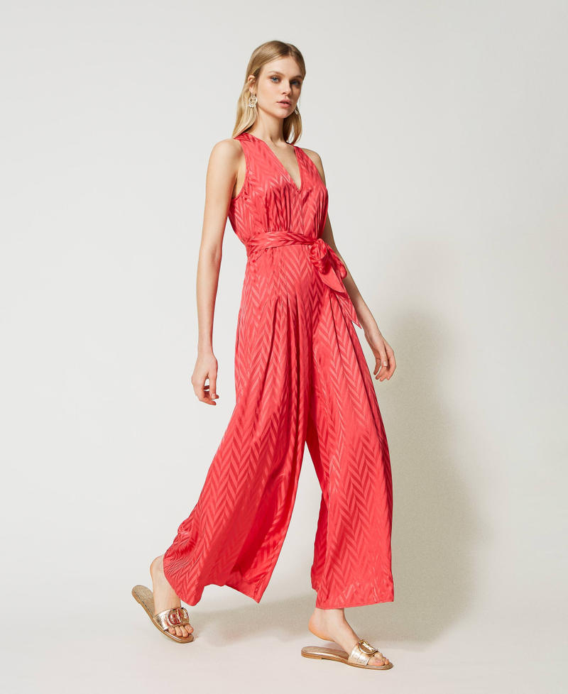 Длинное жаккардовое платье-комбинезон с шевронным узором Розовый Азалия женщина 231TP2162-03
