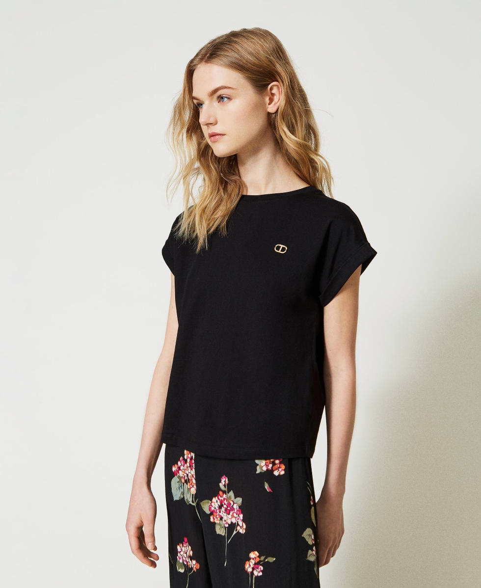 T-shirt with rhinestone Oval T