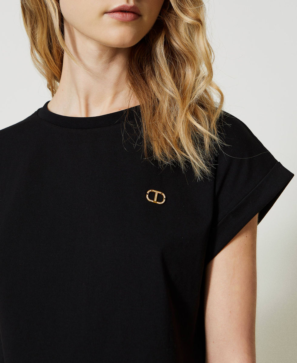 T-shirt with rhinestone Oval T