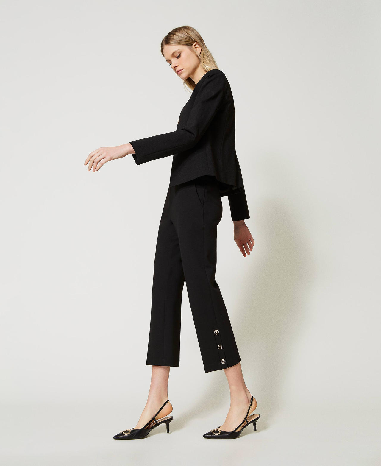 Cropped trousers with Oval T buttons Black Woman 231TP2183-02
