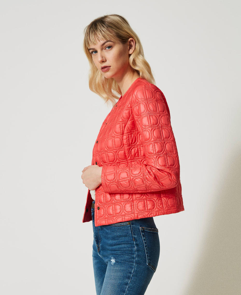 Gef&uuml;tterte Jacke mit Allover-Oval T-Logo Rosa Azalee Frau 231TP2240_00453_03