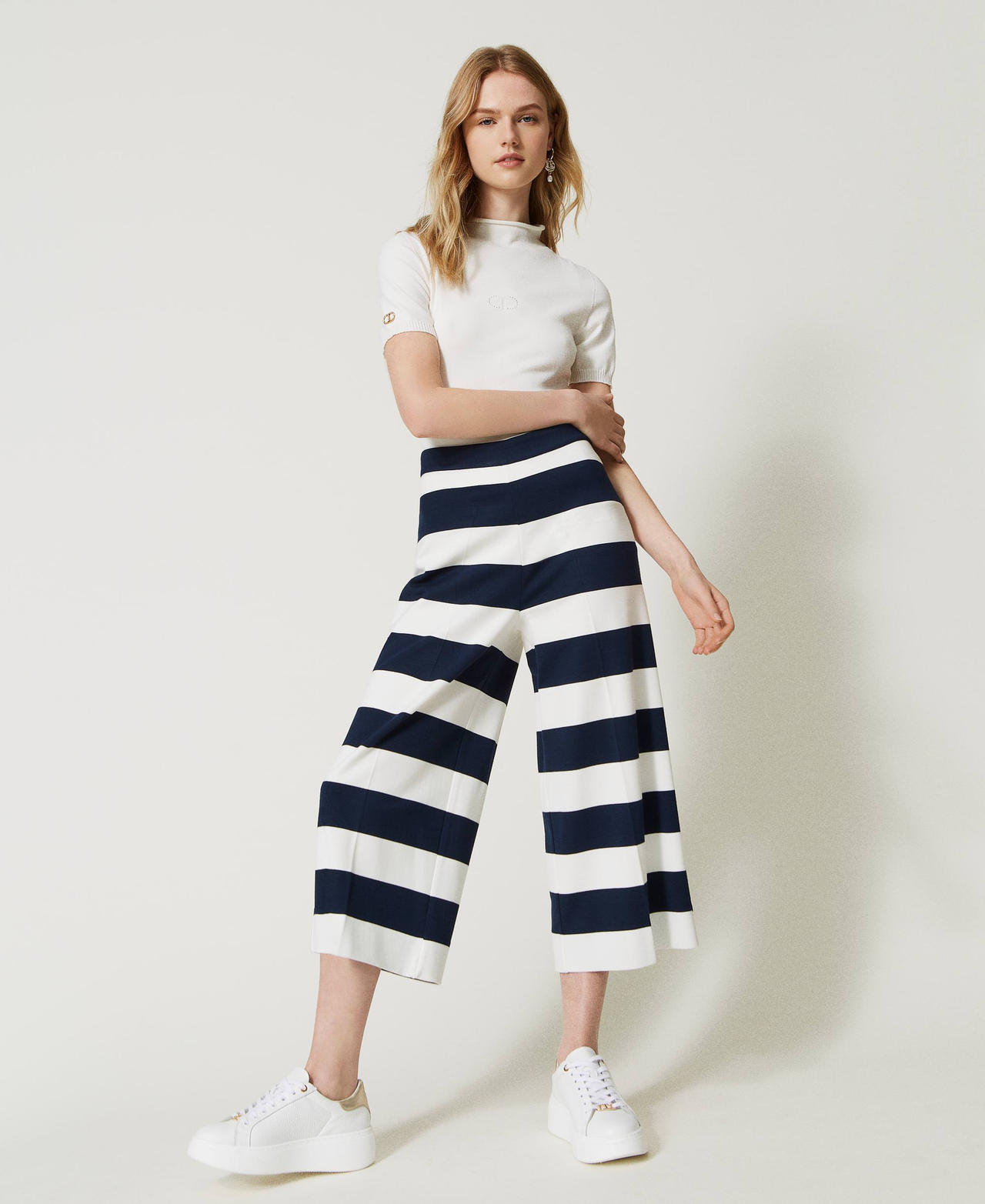 Yarn-dyed striped trousers "Snow" White / Indigo Stripes Woman 231TP2291-02