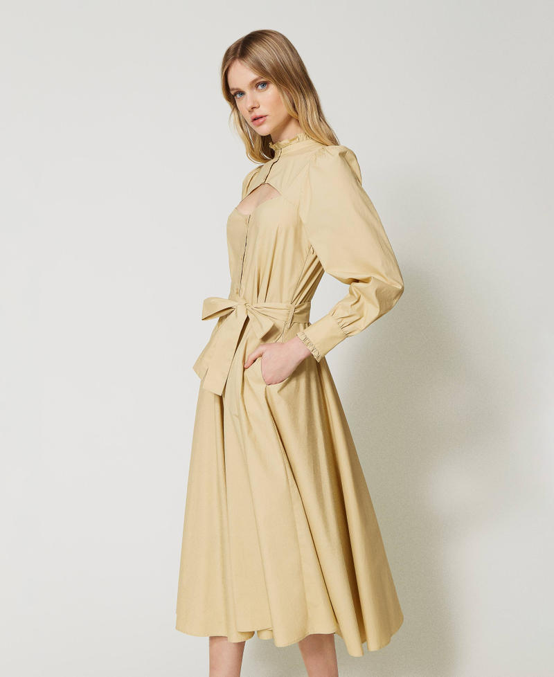 Robe en popeline avec ouverture