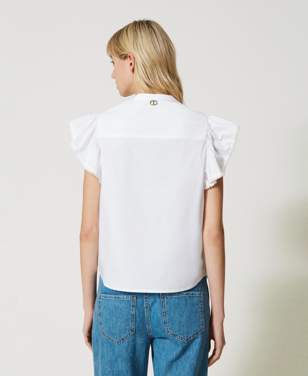 Poplin shirt with ruffles and pearls