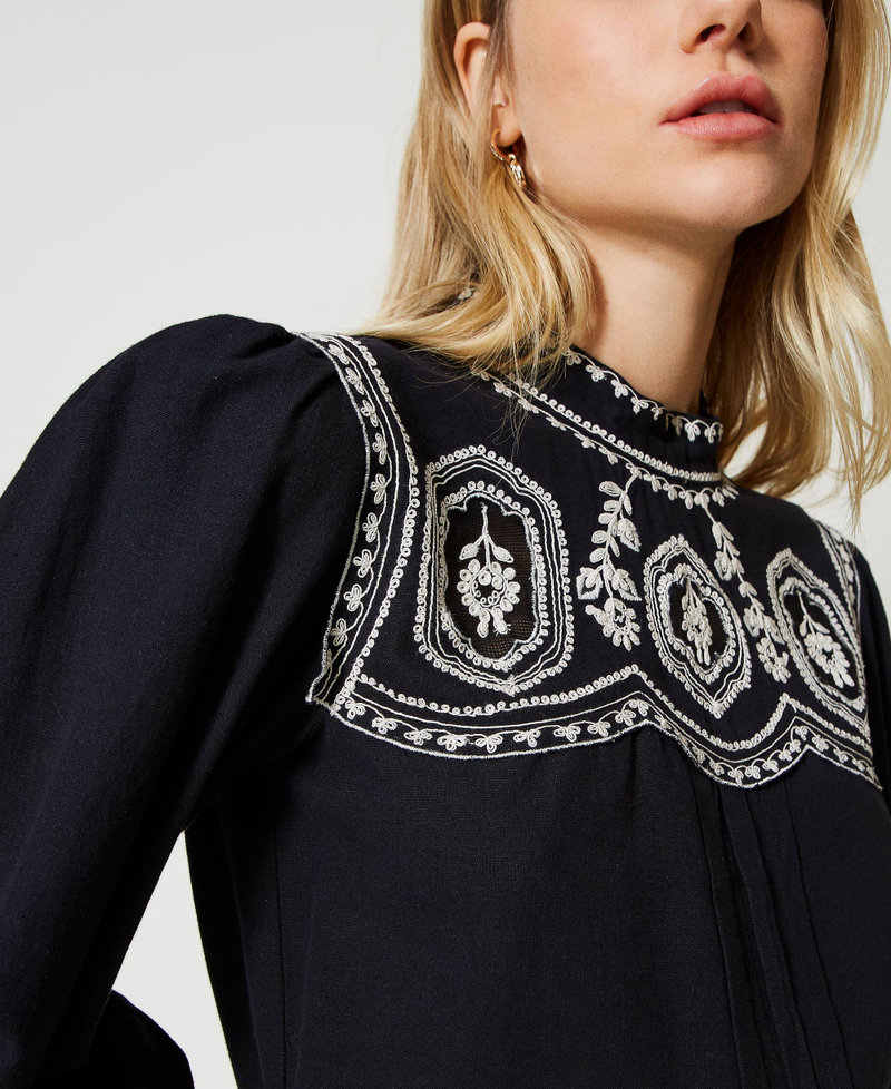 Blouse with contrasting embroideries “Snow” White / Black Embroidery Woman 231TP2492-05