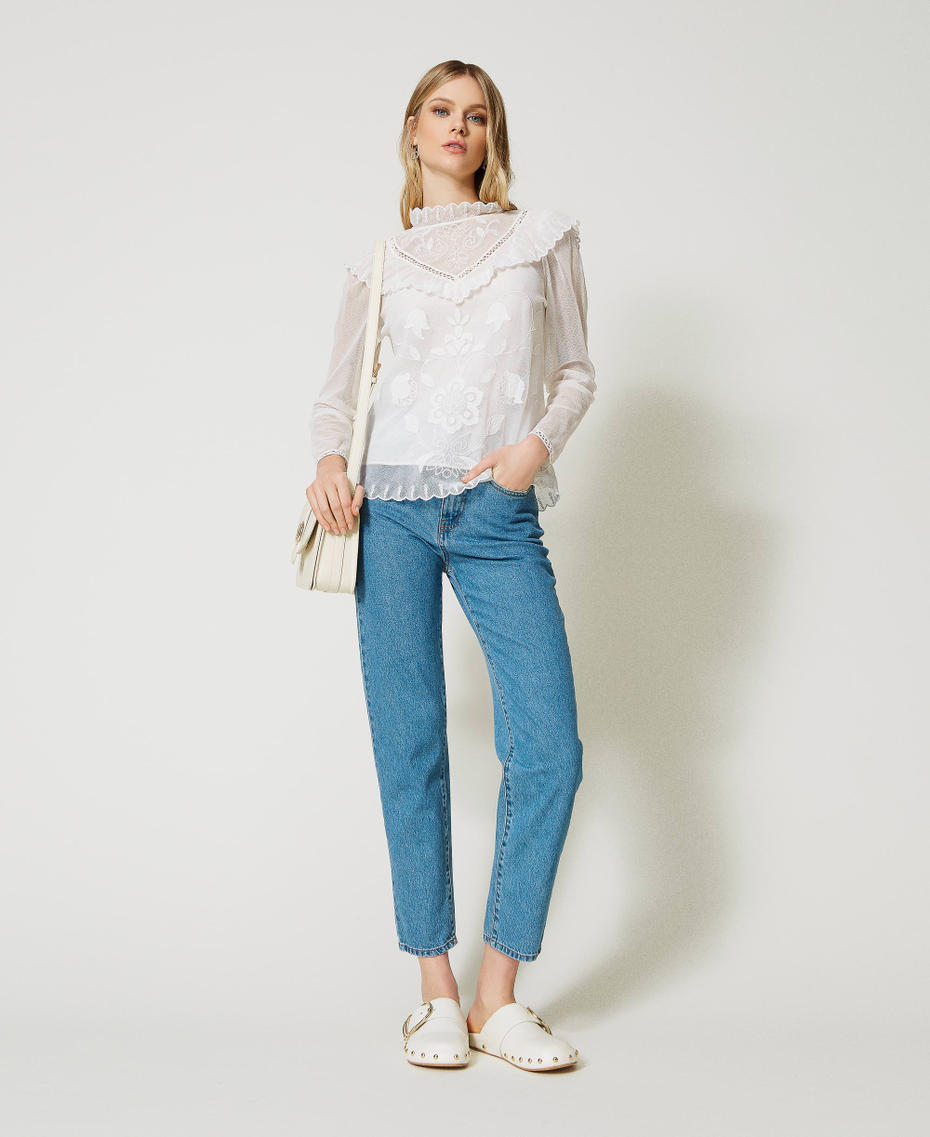 Slim-Fit-Jeans mit Oval T-Logo- und Blumenmuster Mittleres "Denimblau" Frau 231TP2586-0T