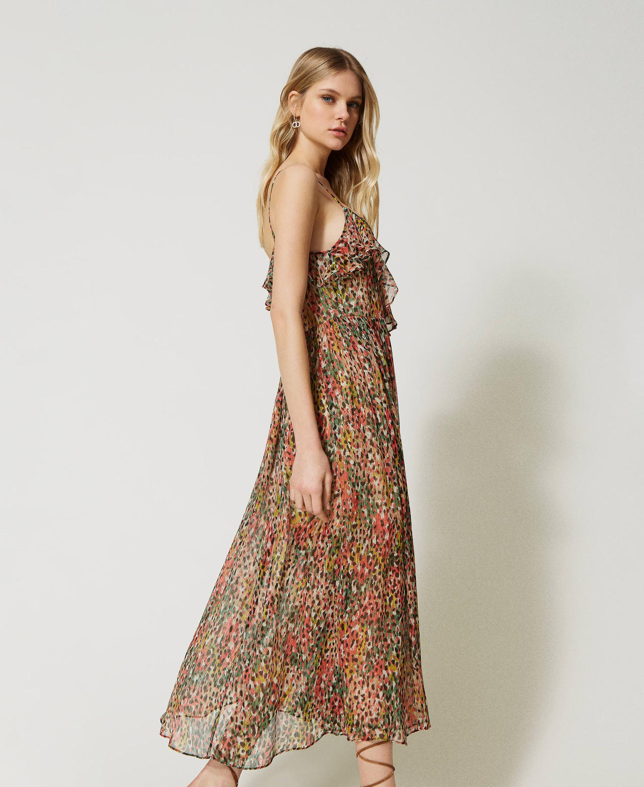 Long creponne dress with animal print