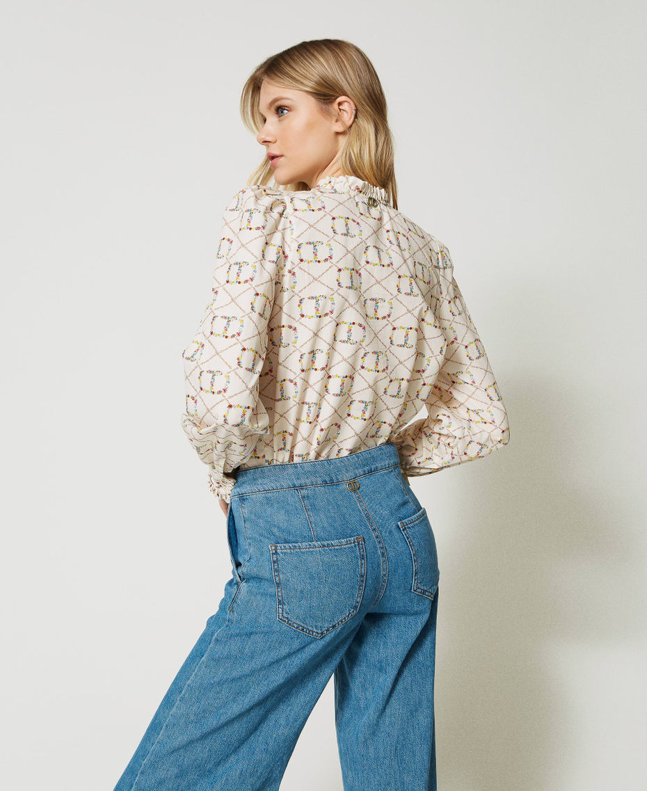 Camicia a maniche lunghe con Oval T all over Stampa Flower OVAL T Multicolor Donna 231TP2641_10396_03