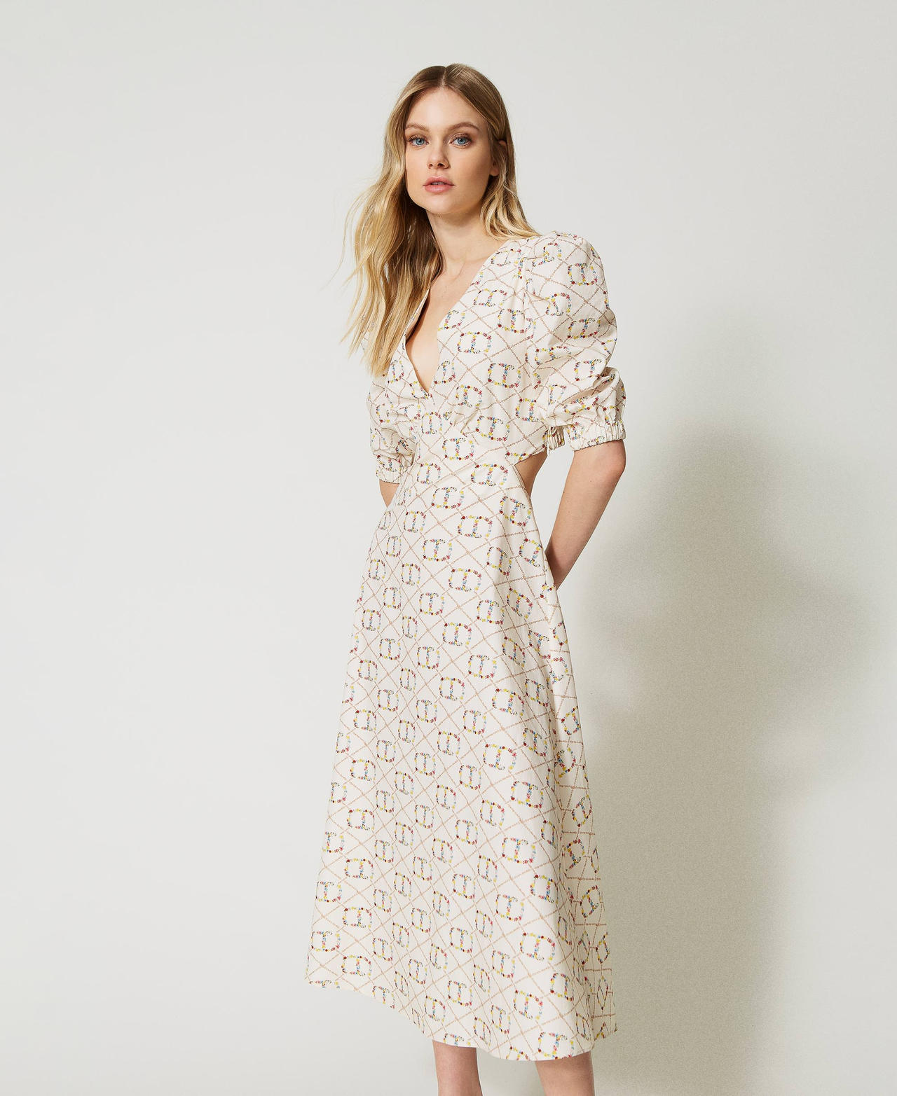 Abito longuette con Oval T all over