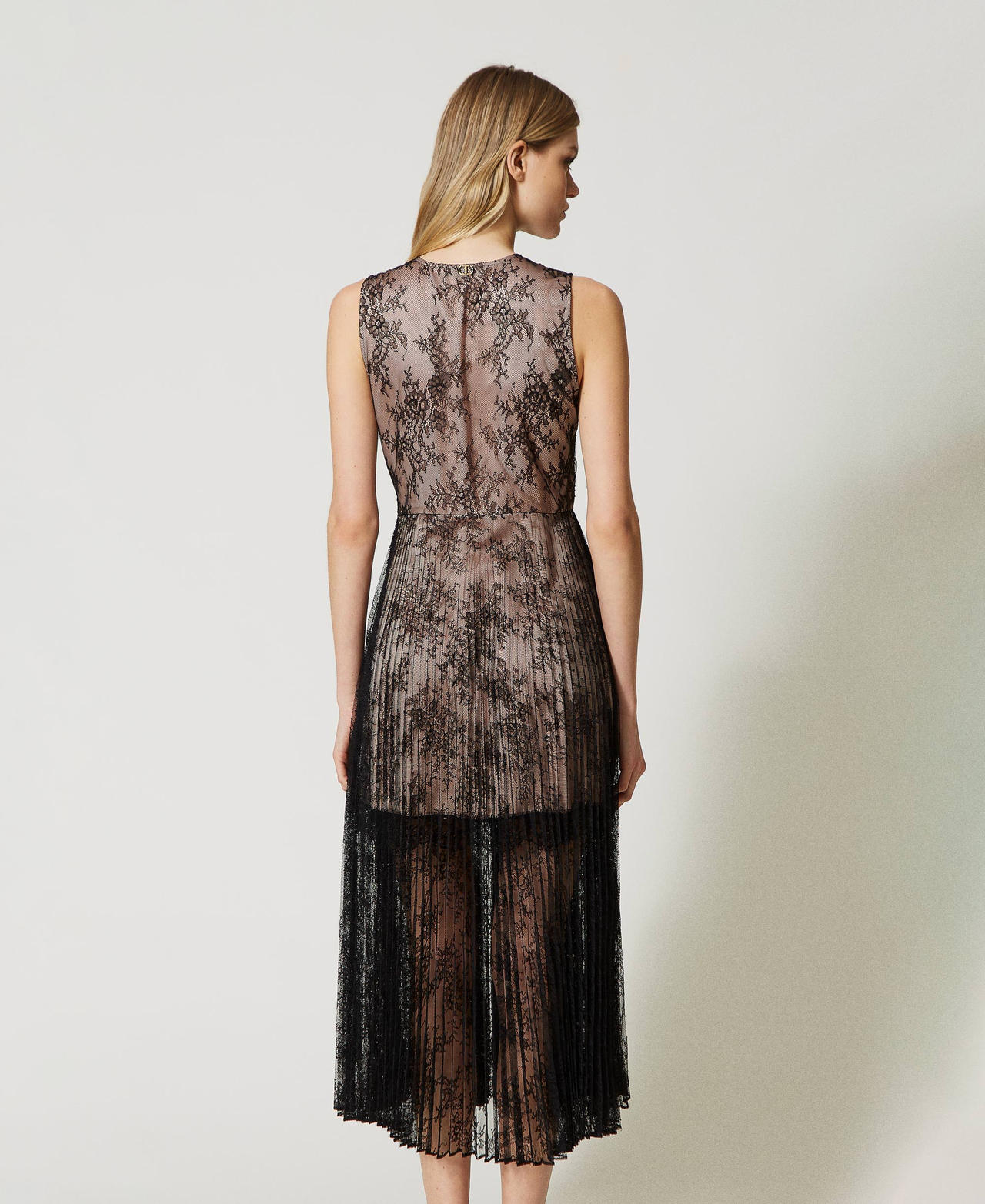 Long pleated lace dress