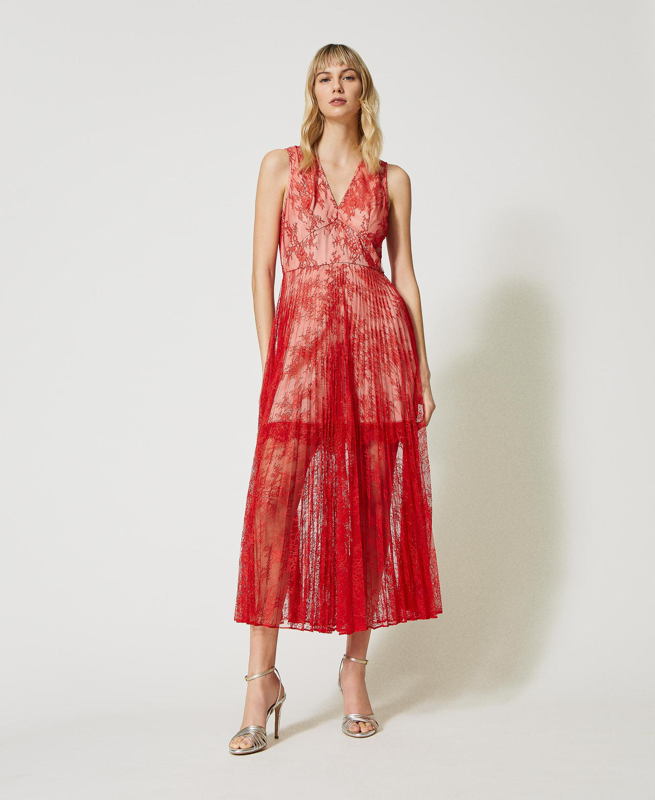 Long pleated lace dress Woman, Red | TWINSET Milano