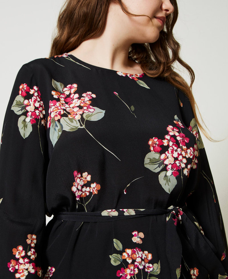 Vestido estilo túnica de crepé de flores Estampado Buqué Negro / Multicolor Mujer 231TP2703-05