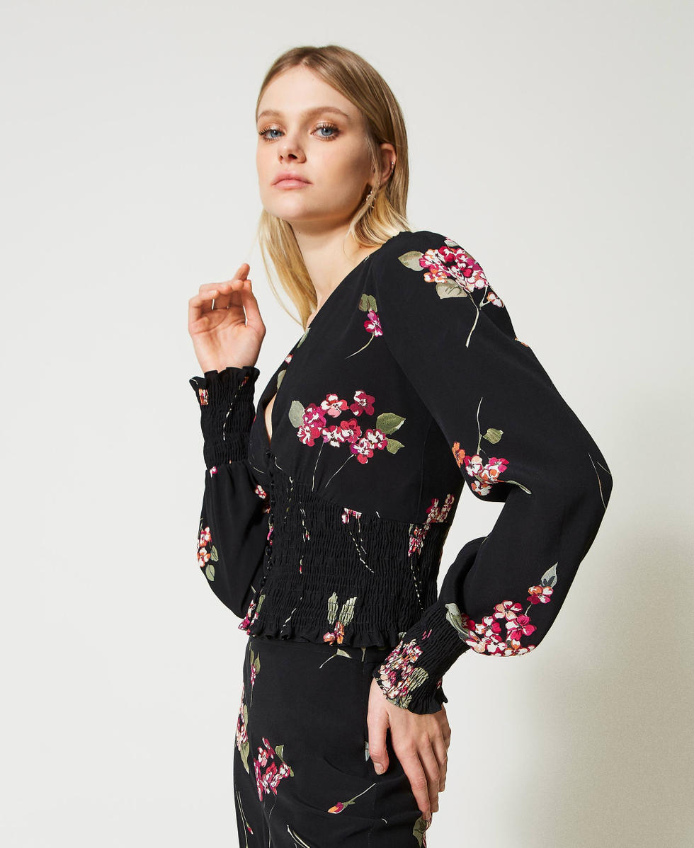 Chemise en cr&ecirc;pe floral