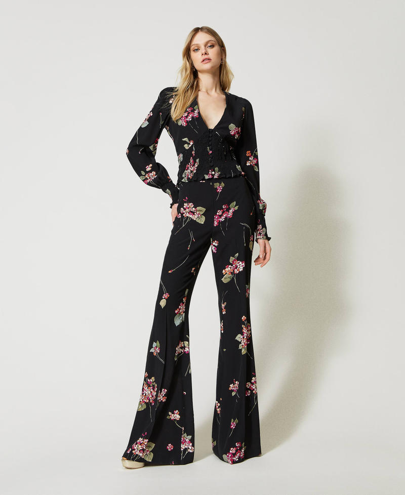 Pantalon évasé avec crêpe floral Imprimé Bouquet Noir/Multicolore Femme 231TP2706-01