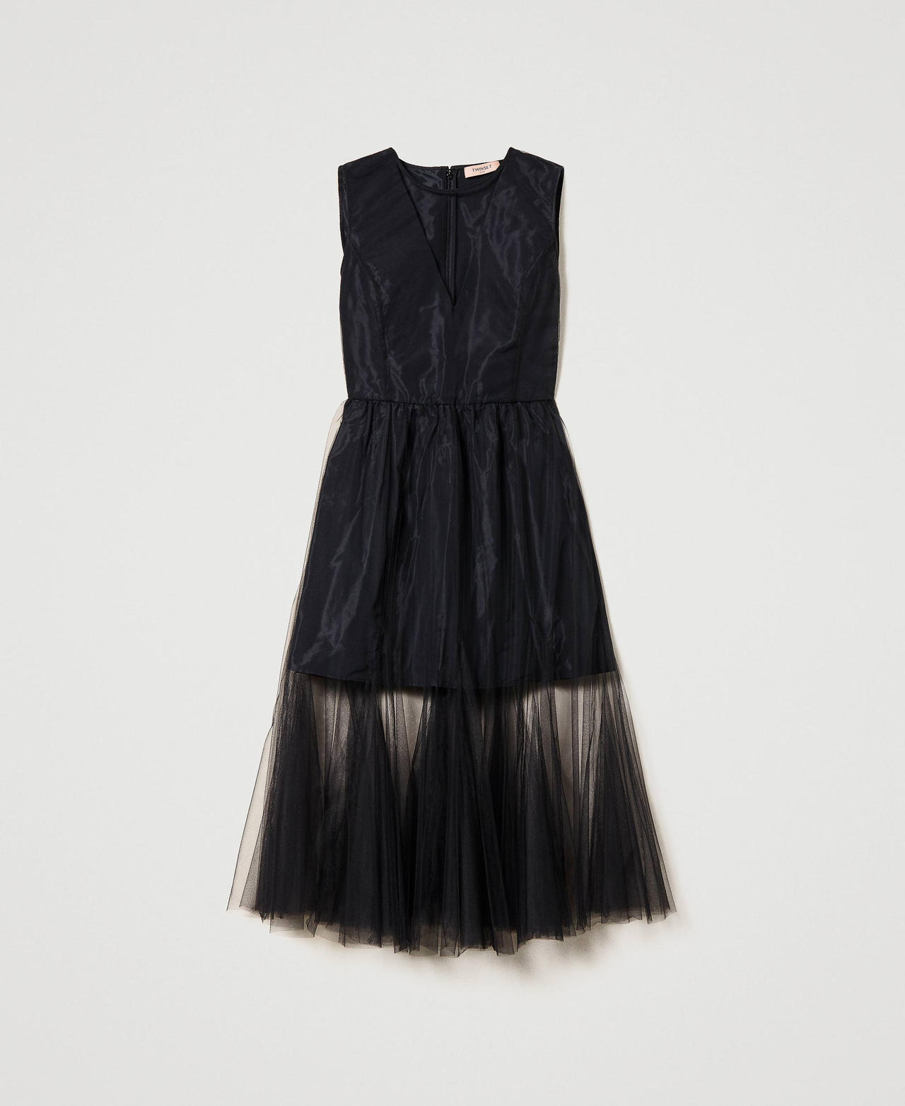 Robe mi-longue en taffetas et tulle