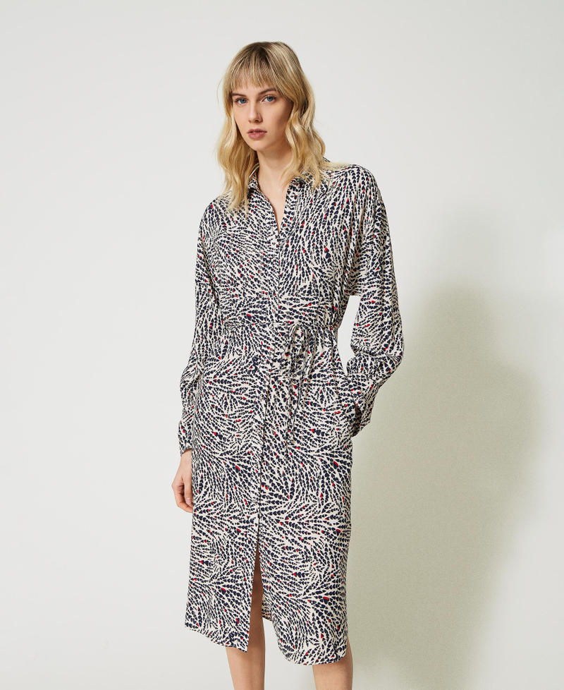 Cr&ecirc;pe shirt dress with heart motif