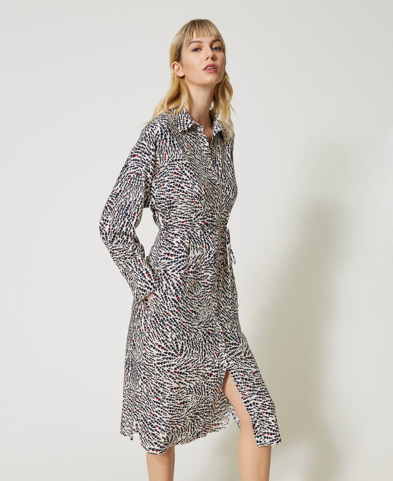 Cr&ecirc;pe shirt dress with heart motif
