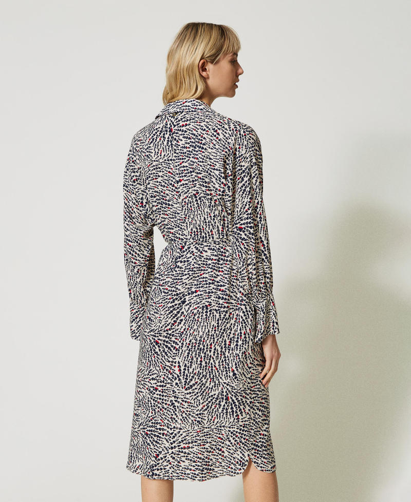 Cr&ecirc;pe shirt dress with heart motif