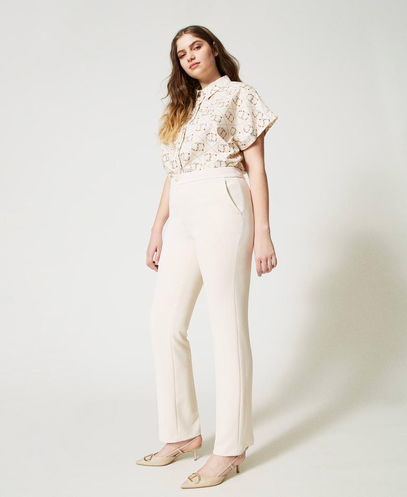 Pantalon cigarette en crêpe cady