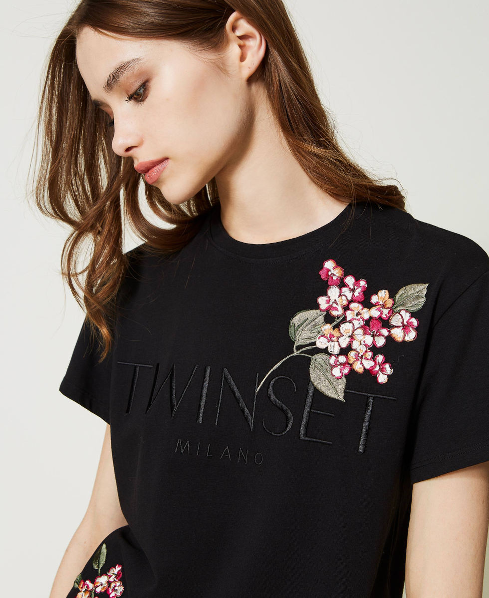Embroidered tee shirts online 2025