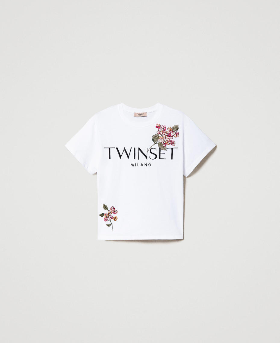 T-shirt with logo and embroidery