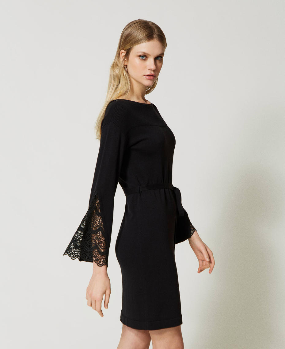 Abito con inserti in pizzo macramè Nero Donna 231TP3041_00006_03