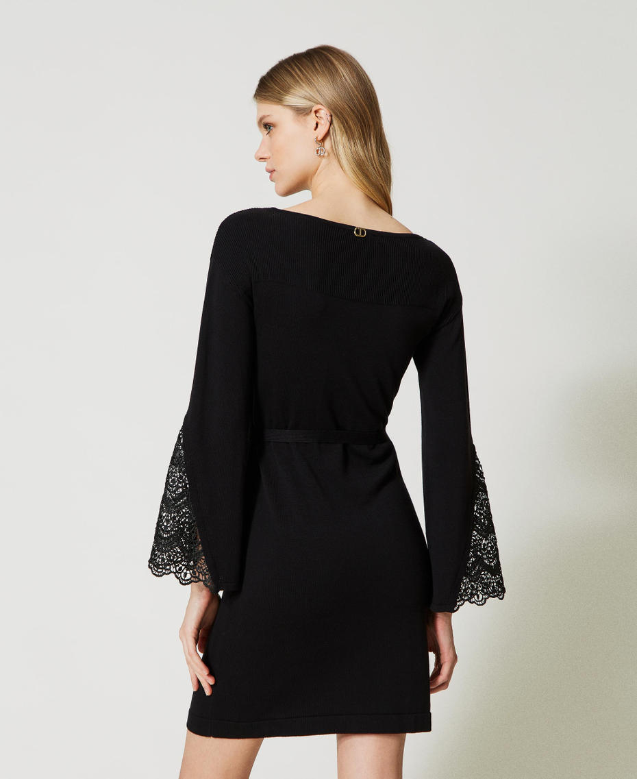 Abito con inserti in pizzo macramè Nero Donna 231TP3041_00006_04