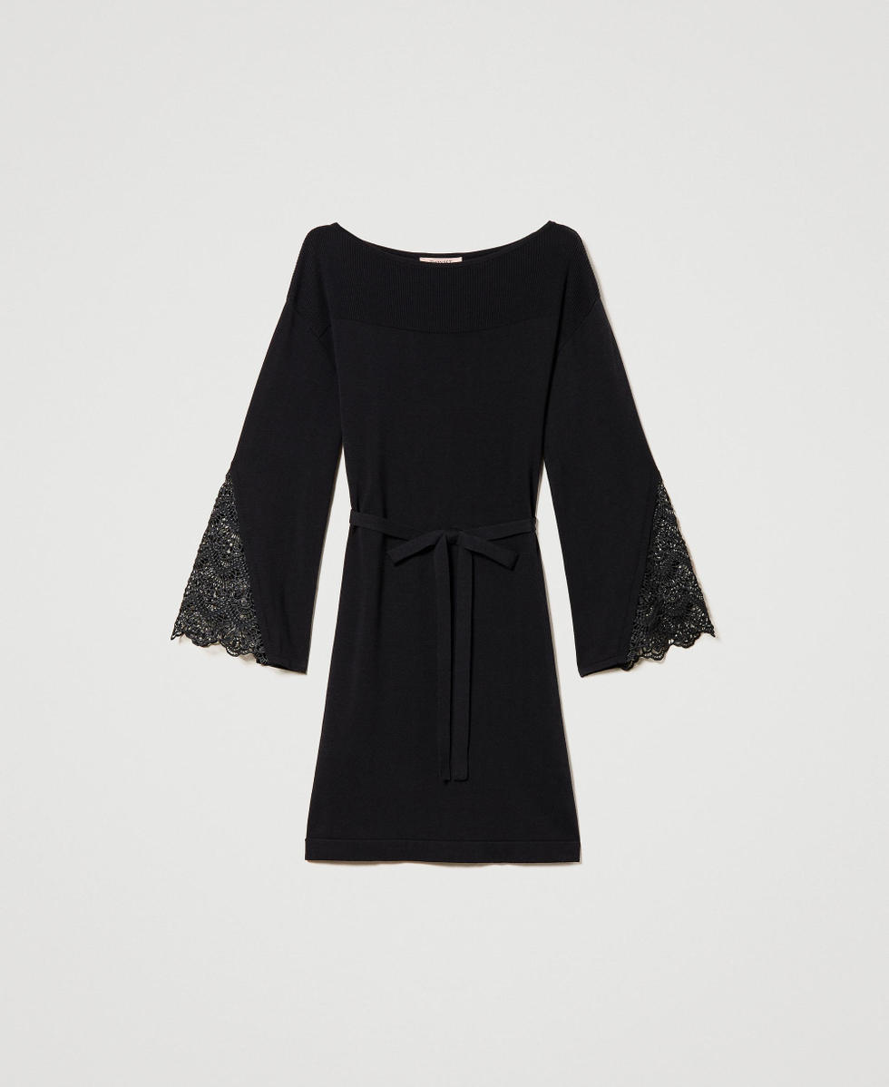 Vestito nero con maniche in pizzo hot sale