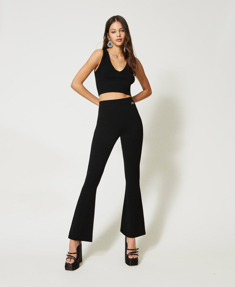 Seamless knit cropped top