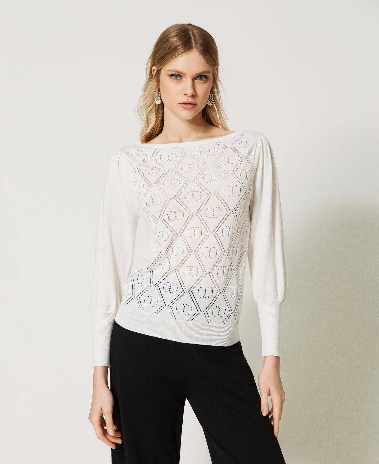 Oval T jumper with three-quarter sleeves