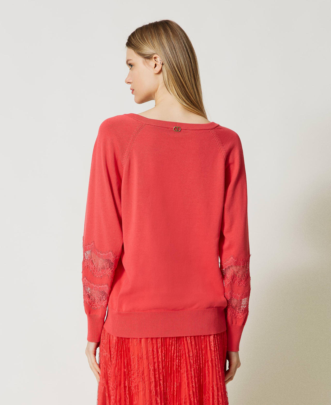 Maxi jumper with lace inserts