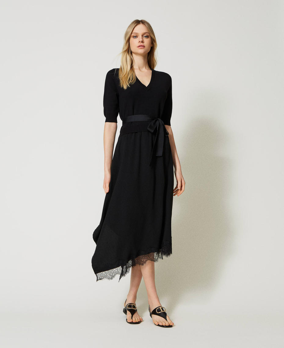 Robe longue en maille et crêpe de Chine