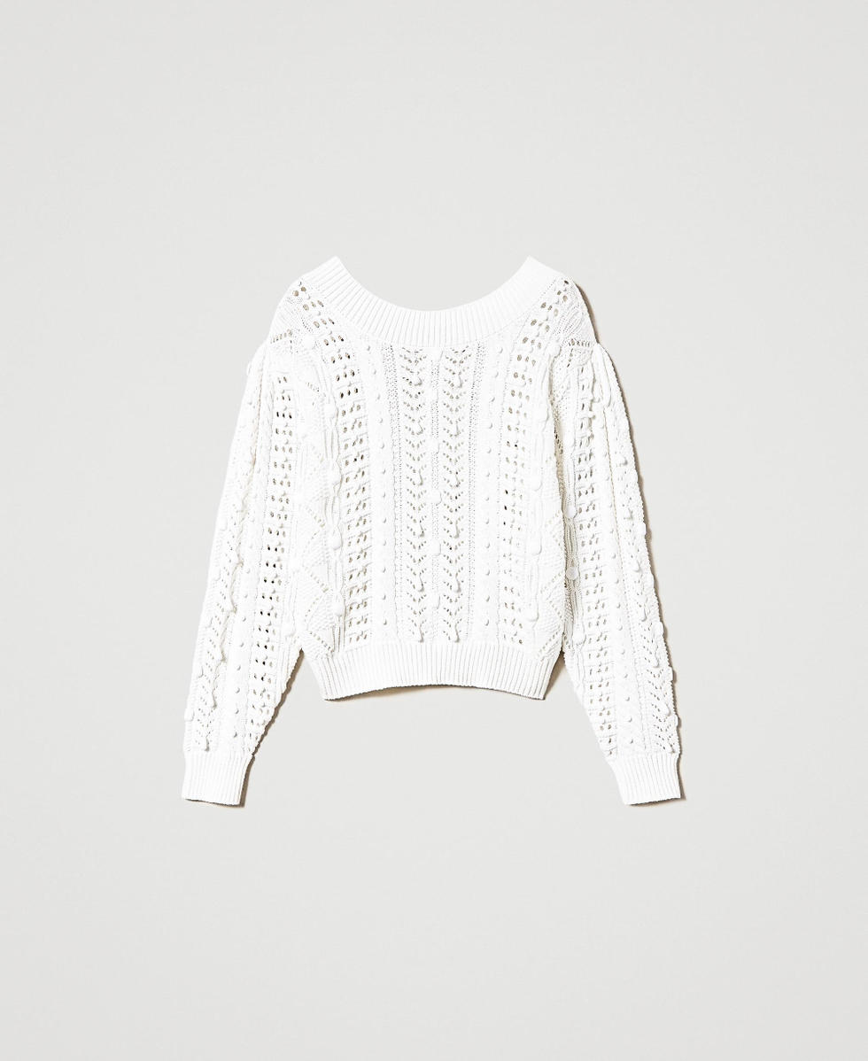 Pull ajour&eacute; avec broderie r&eacute;alis&eacute;e &agrave; la main