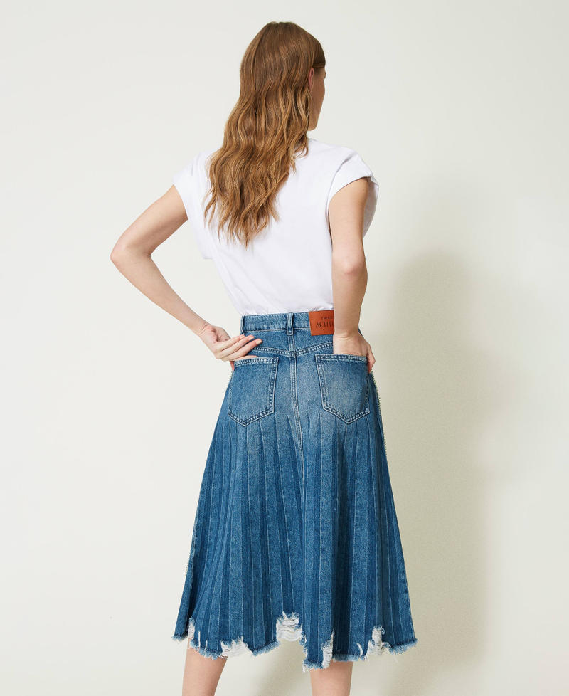 ’Viola’ denim skirt with handmade embroidery Denim Medium / Sky Blue Woman 231TQ2113-04