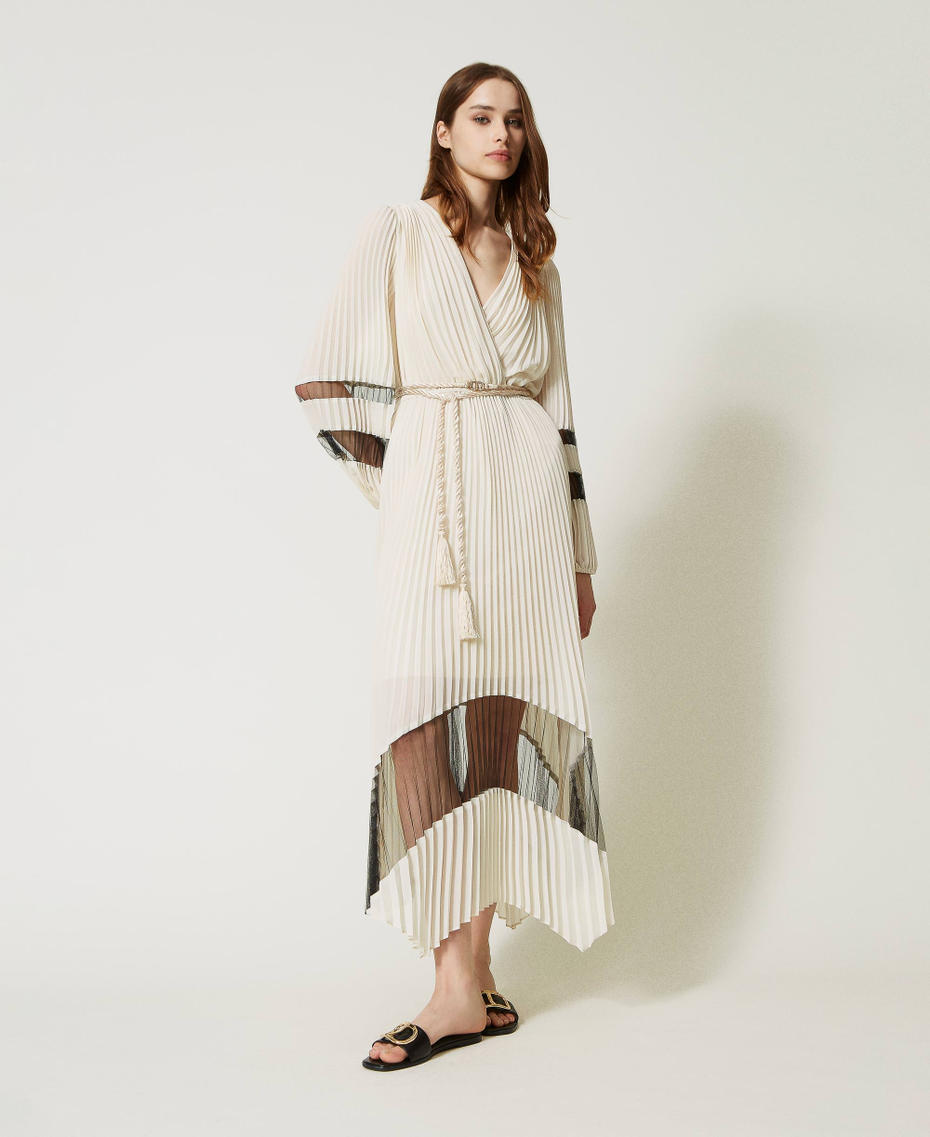 Long georgette dress with pleated tulle