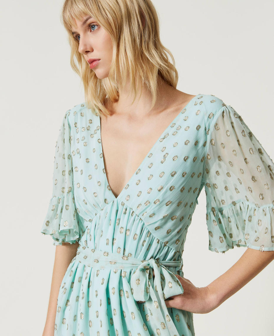 Robe courte en crêpe georgette fil coupé