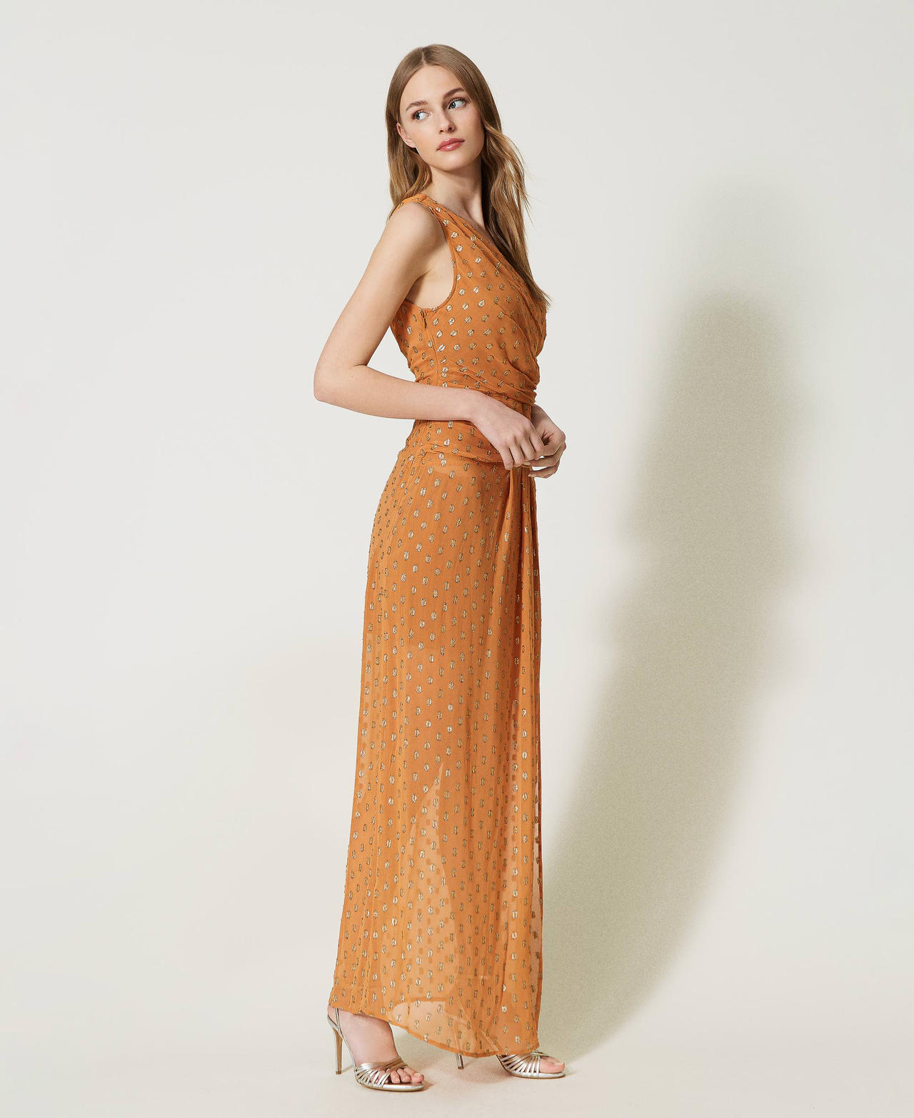 Long one-shoulder fil coup&eacute; georgette dress