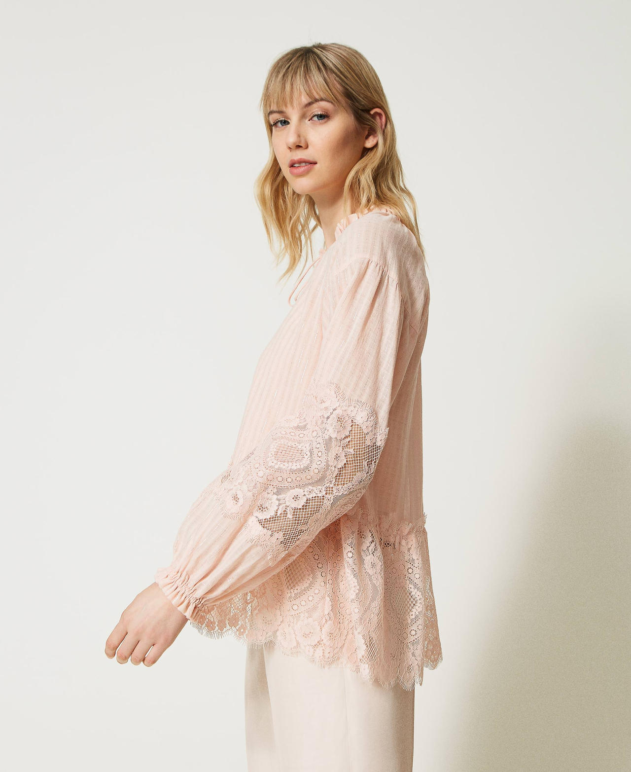 Muslin and lace blouse Parisienne Pink Woman 231TT2095-02