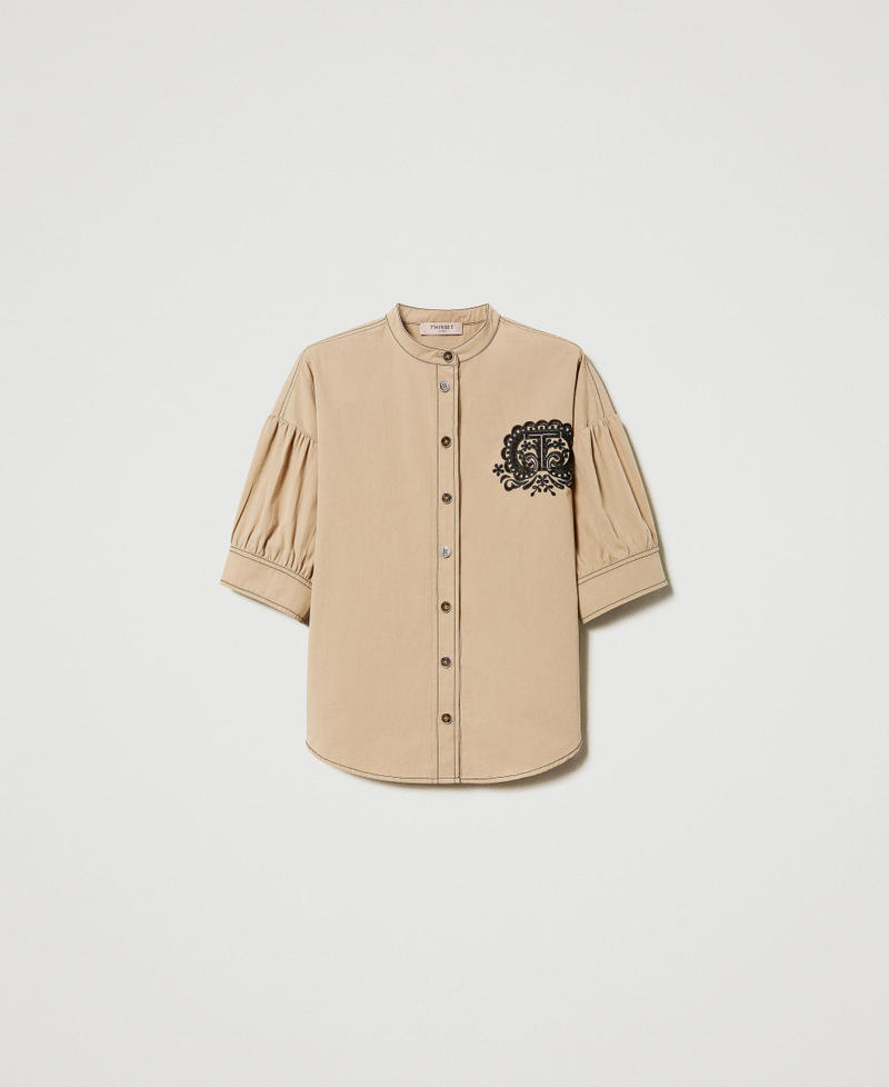 Camicia in popeline impunturato con ricamo Oval T