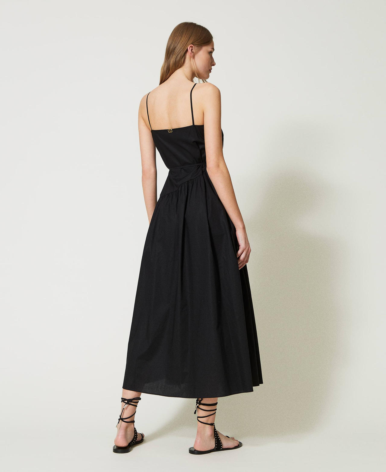 Long poplin dress with lace and belt