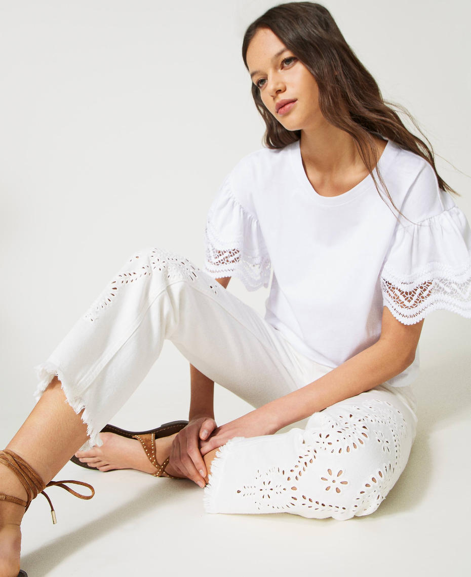 Slim bull trousers with broderie anglaise White Denim Woman 231TT2751-01
