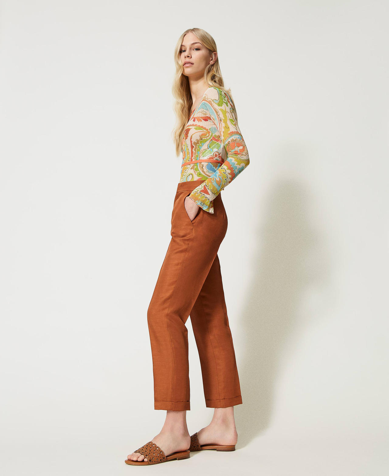 Linen blend cigarette trousers "Hazelnut” Brown Woman 231TT2775-02
