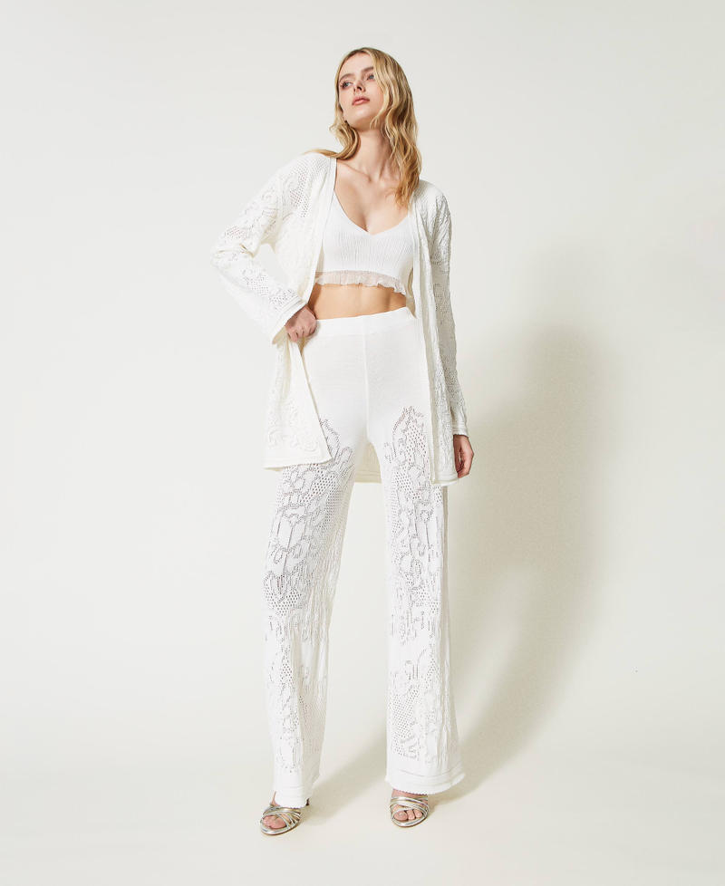 Cardigan long avec fleurs ajourées