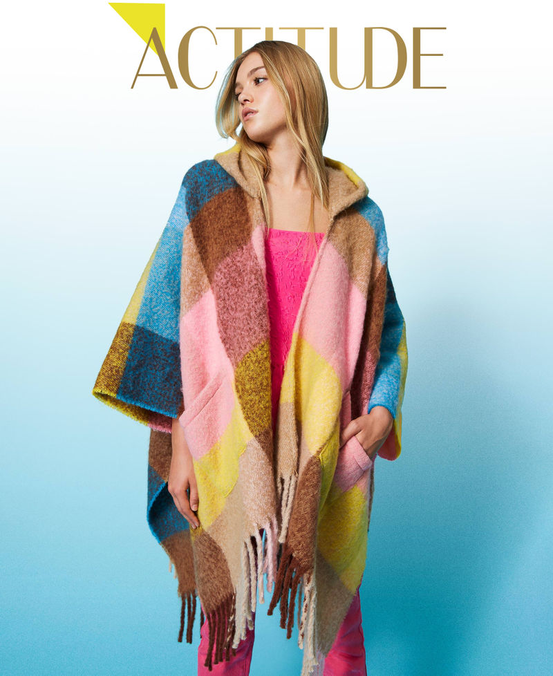 Poncho aus kariertem Tuch