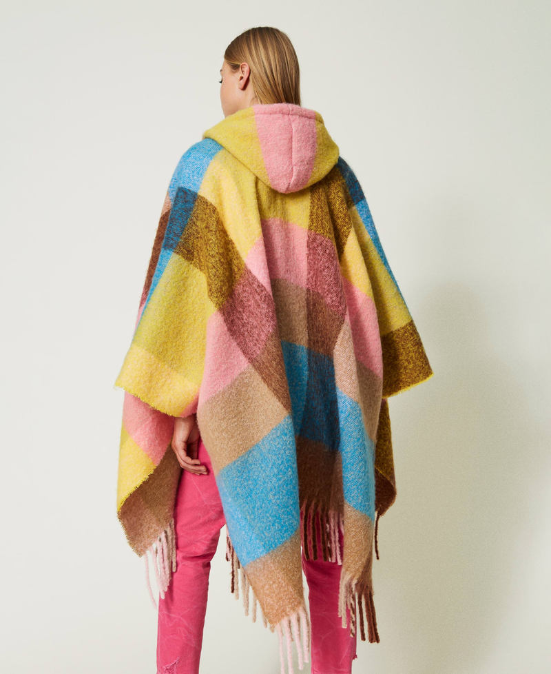 Chequered wool cloth poncho Multicolour Fuchsia / Golden Kiwi” Yellow Check Woman 232AA4050-03