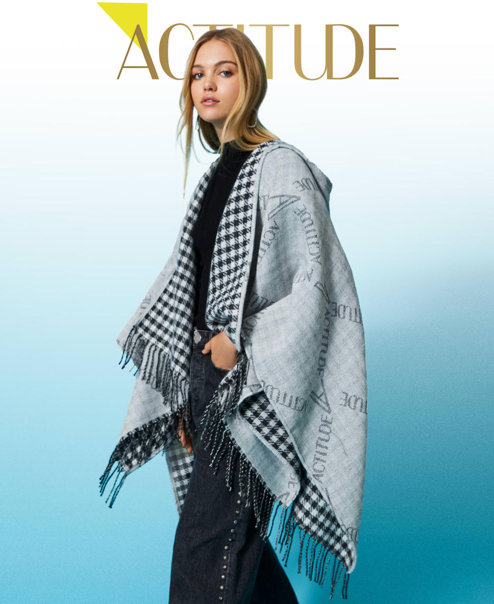 Poncho reversible de pa&ntilde;o