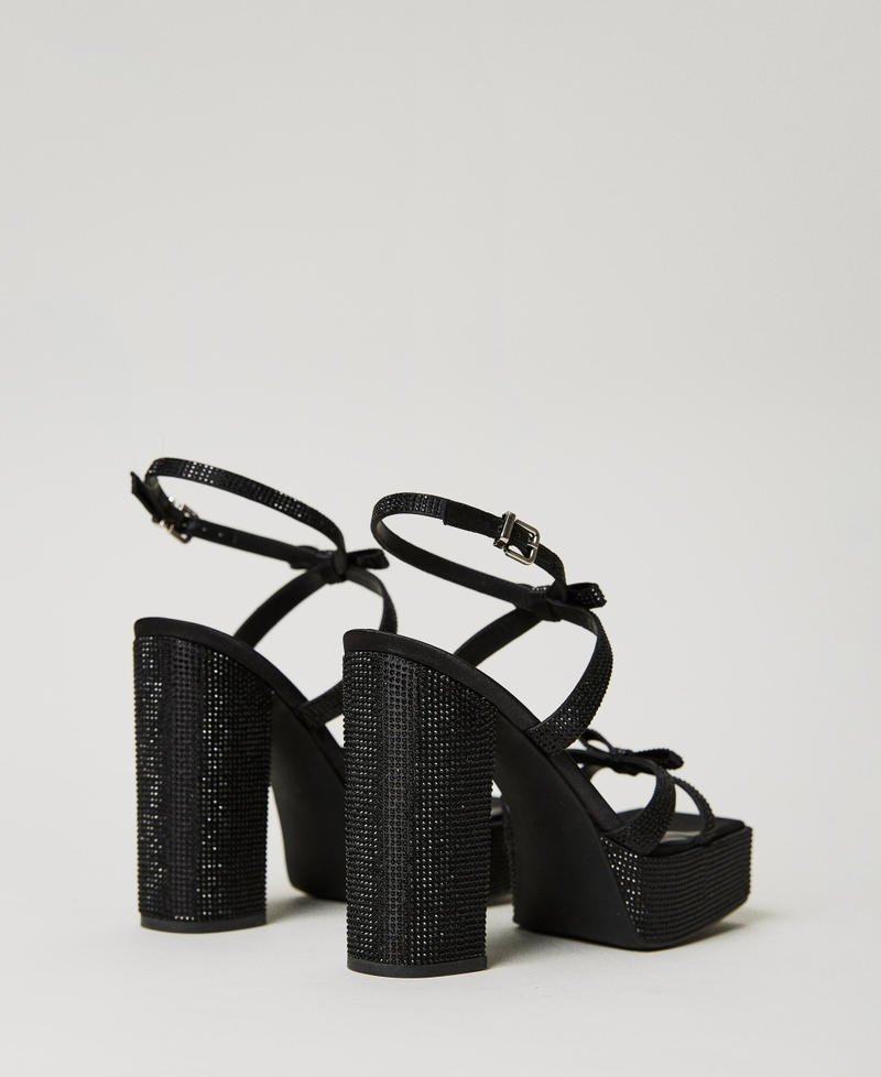 Platform sandals with full rhinestone